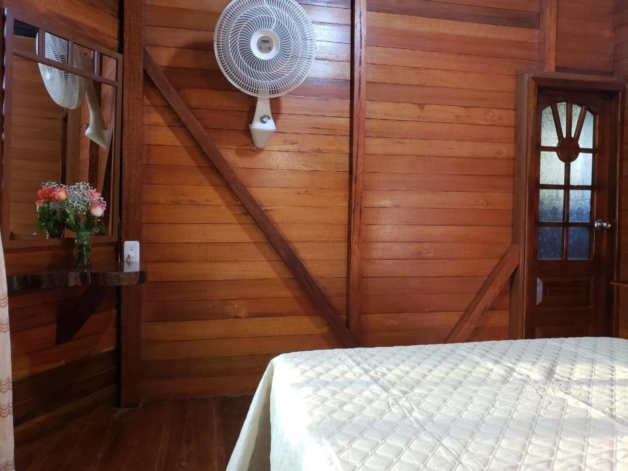 Quinta Primavera - Hosteria Campestre Нуева-Лоха Екстер'єр фото