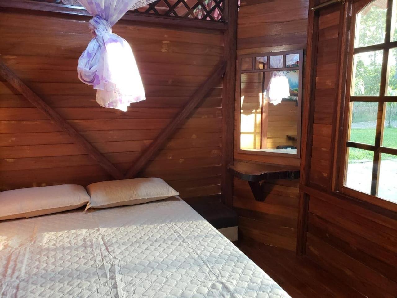 Quinta Primavera - Hosteria Campestre Нуева-Лоха Екстер'єр фото