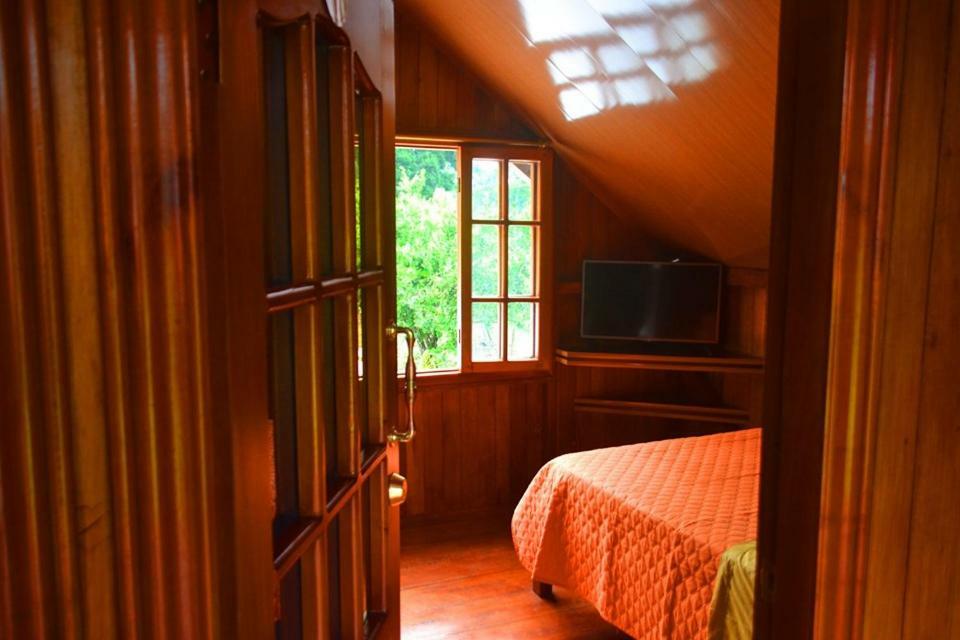 Quinta Primavera - Hosteria Campestre Нуева-Лоха Екстер'єр фото