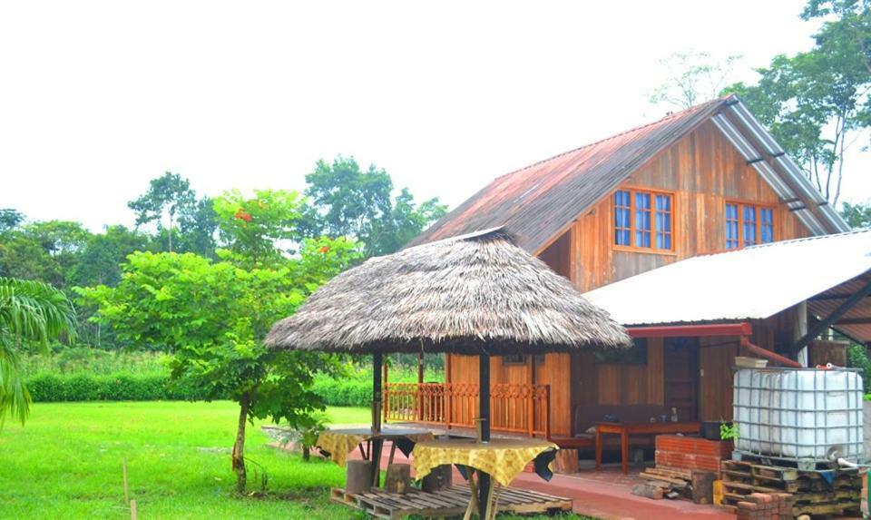 Quinta Primavera - Hosteria Campestre Нуева-Лоха Екстер'єр фото