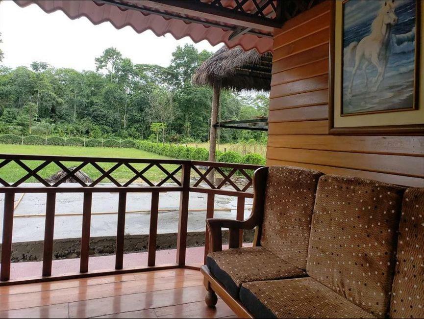 Quinta Primavera - Hosteria Campestre Нуева-Лоха Екстер'єр фото